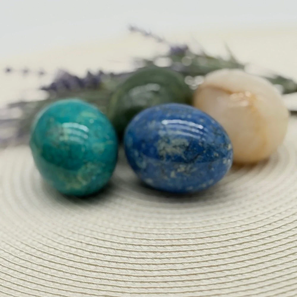 Vintage Natural Polished Stone Eggs Set of 4 Lapis Jade Alabaster Decorative